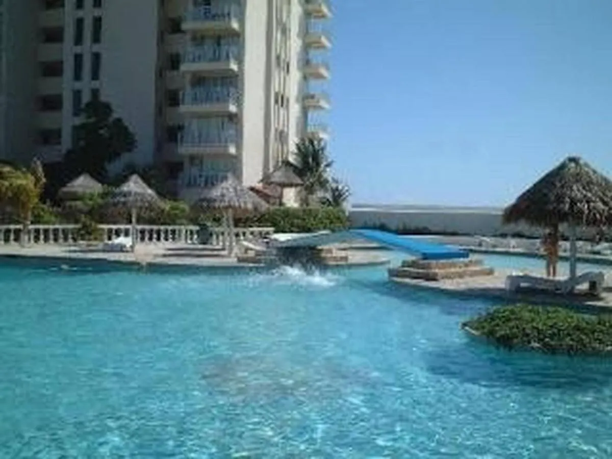 Ocean View Room 1202Near The Clubs Cancún